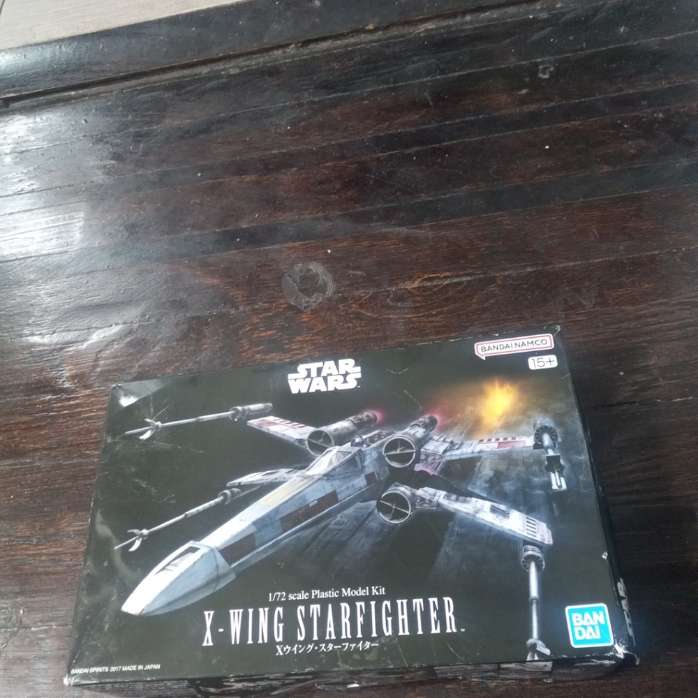 Bandai Star Wars X-Wing Starfighter 1:72 Scale Plastic Model Kit